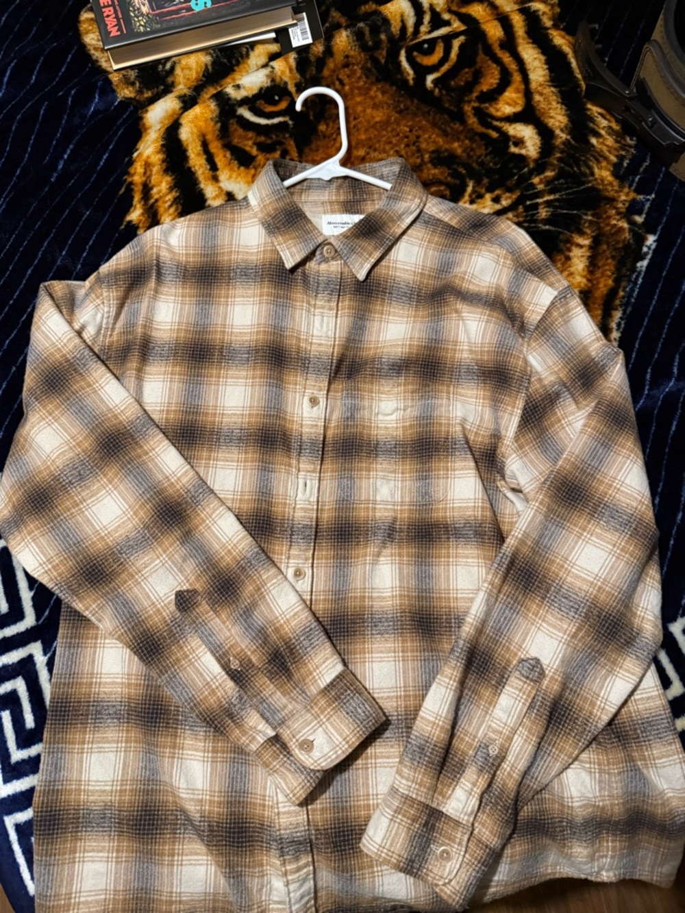 Abercrombie & Fitch Brown and Cream Plaid Relaxed fit Flannel